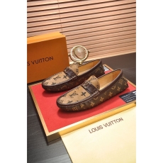 Louis Vuitton Low Shoes